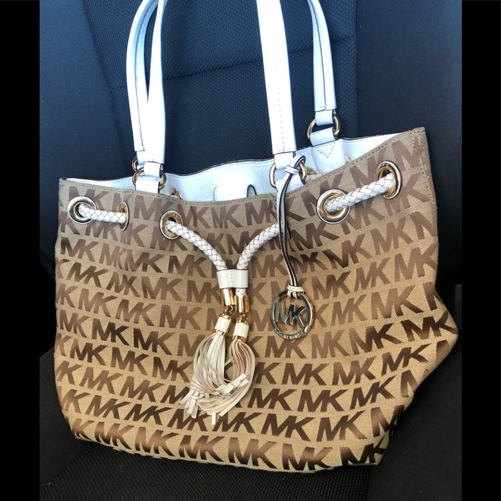 Michael Kors Authentic